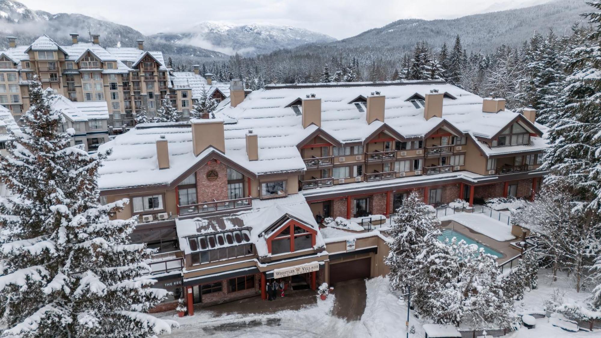 Whistler Village Inn & Suites Kültér fotó